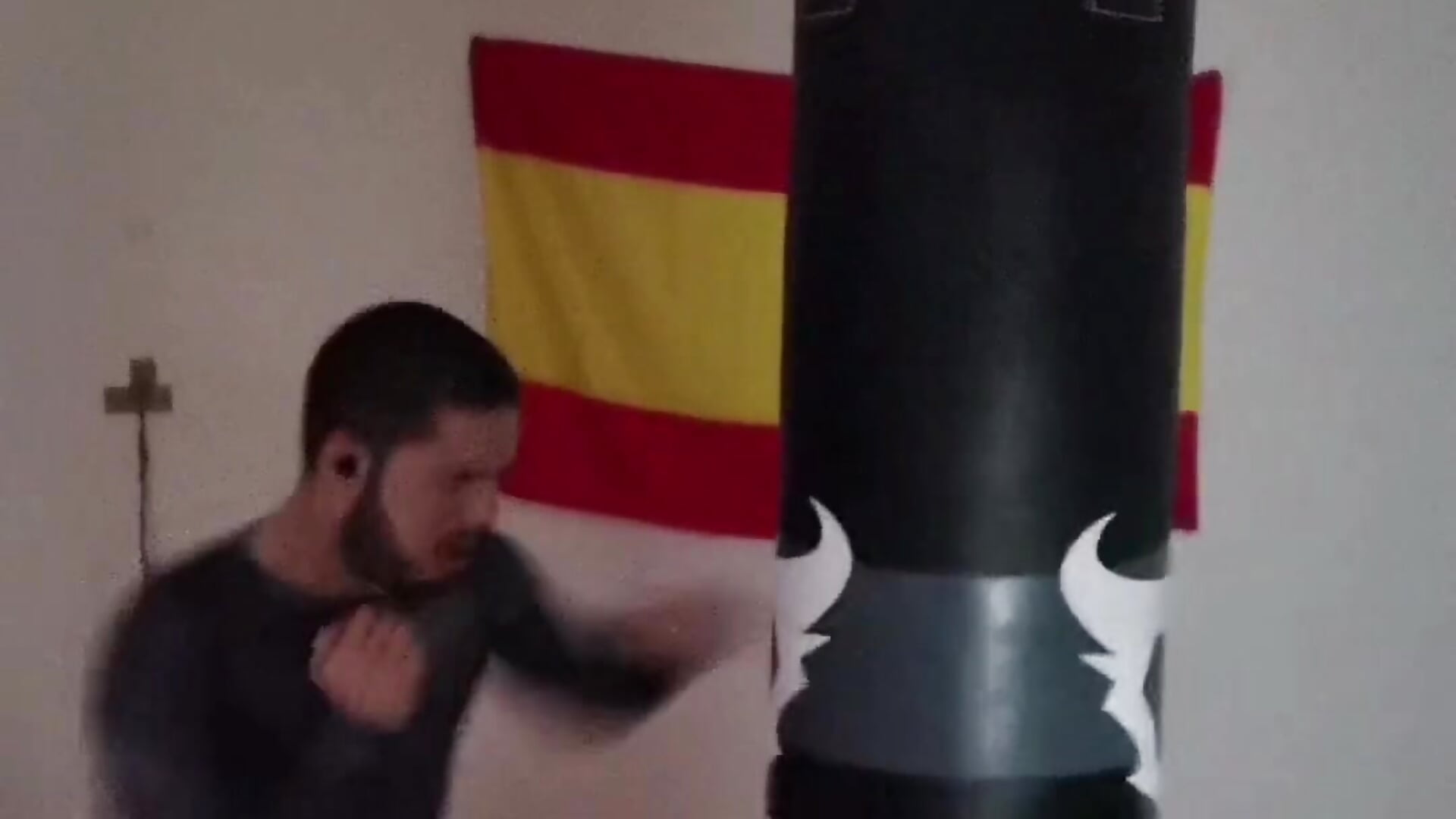 🥊 - video by EyesNeverLies cam model