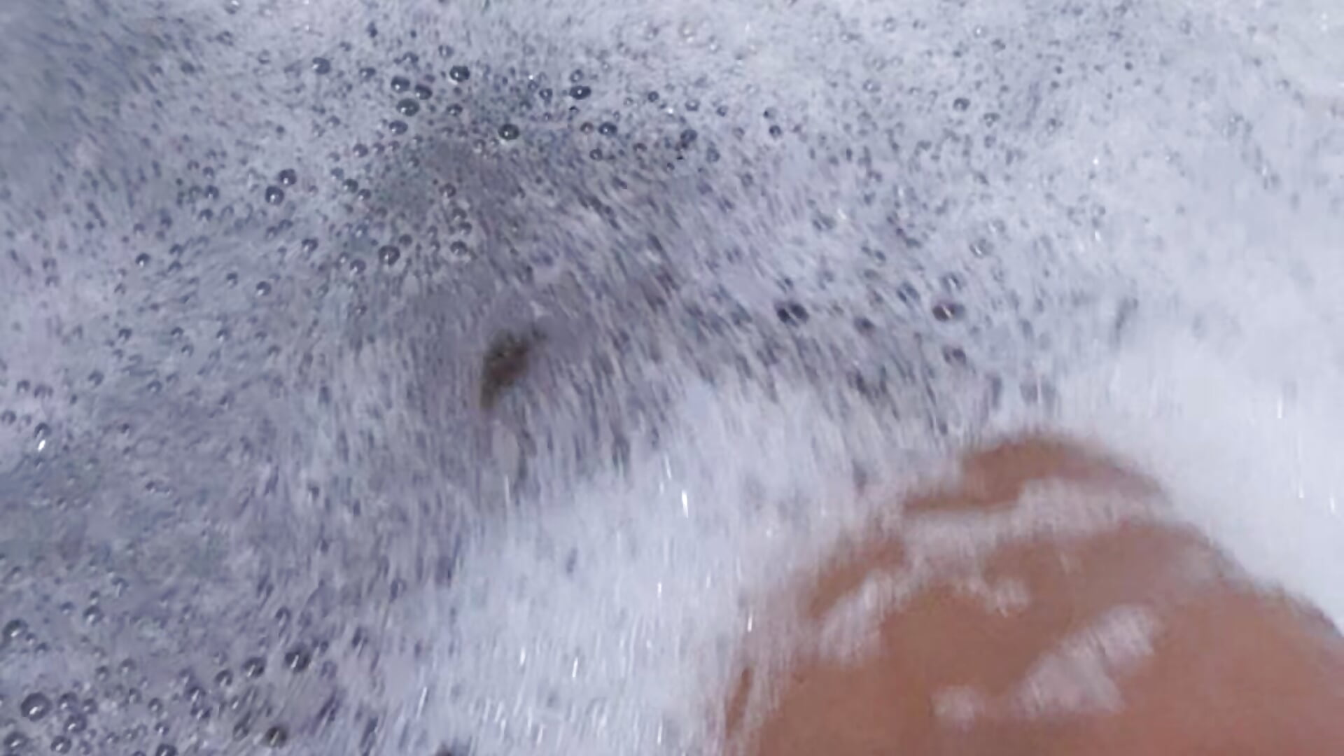 Lets splash - video by GoddessChantelle cam model