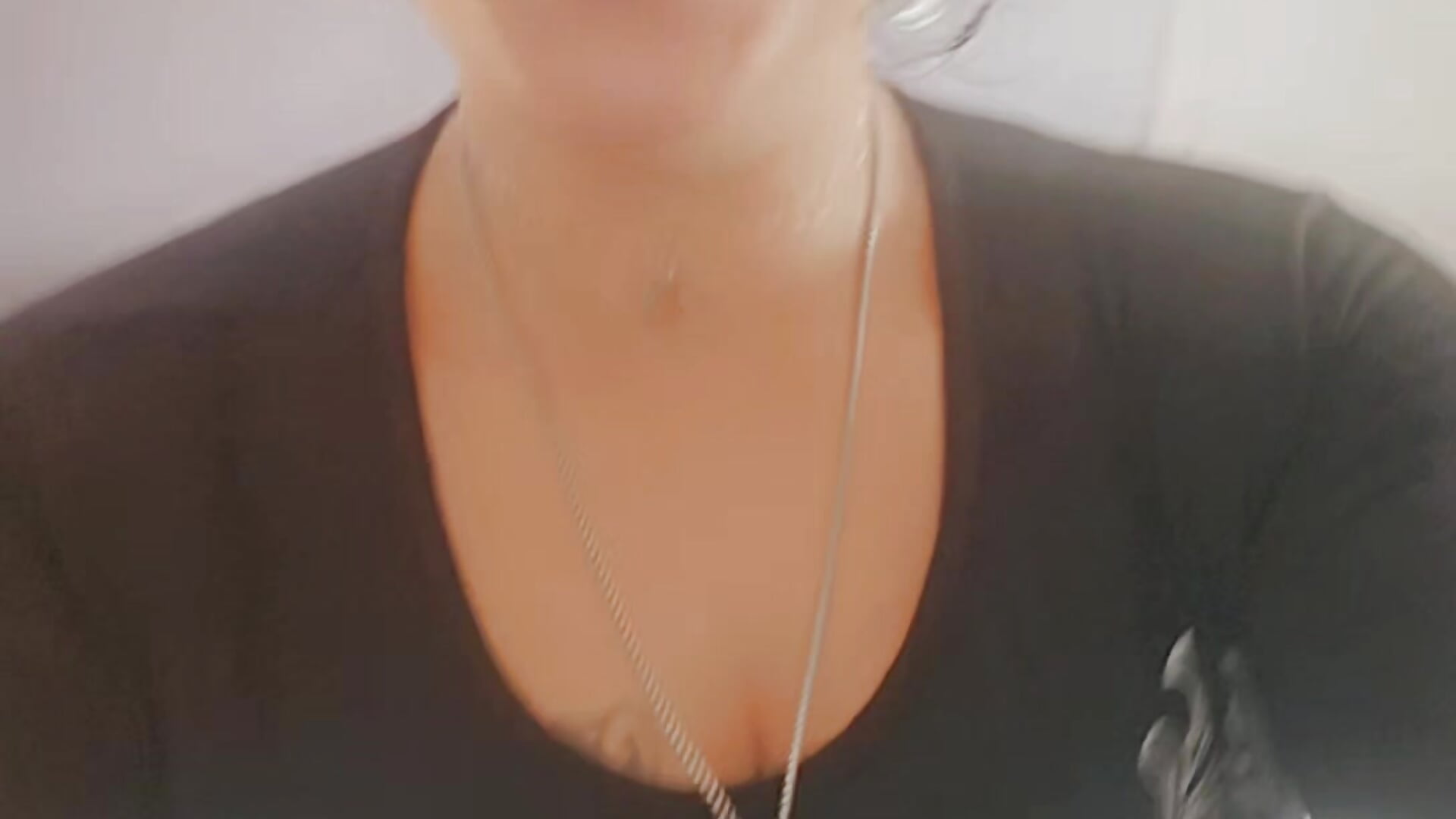 Happy New Year - video by GoddessChantelle cam model