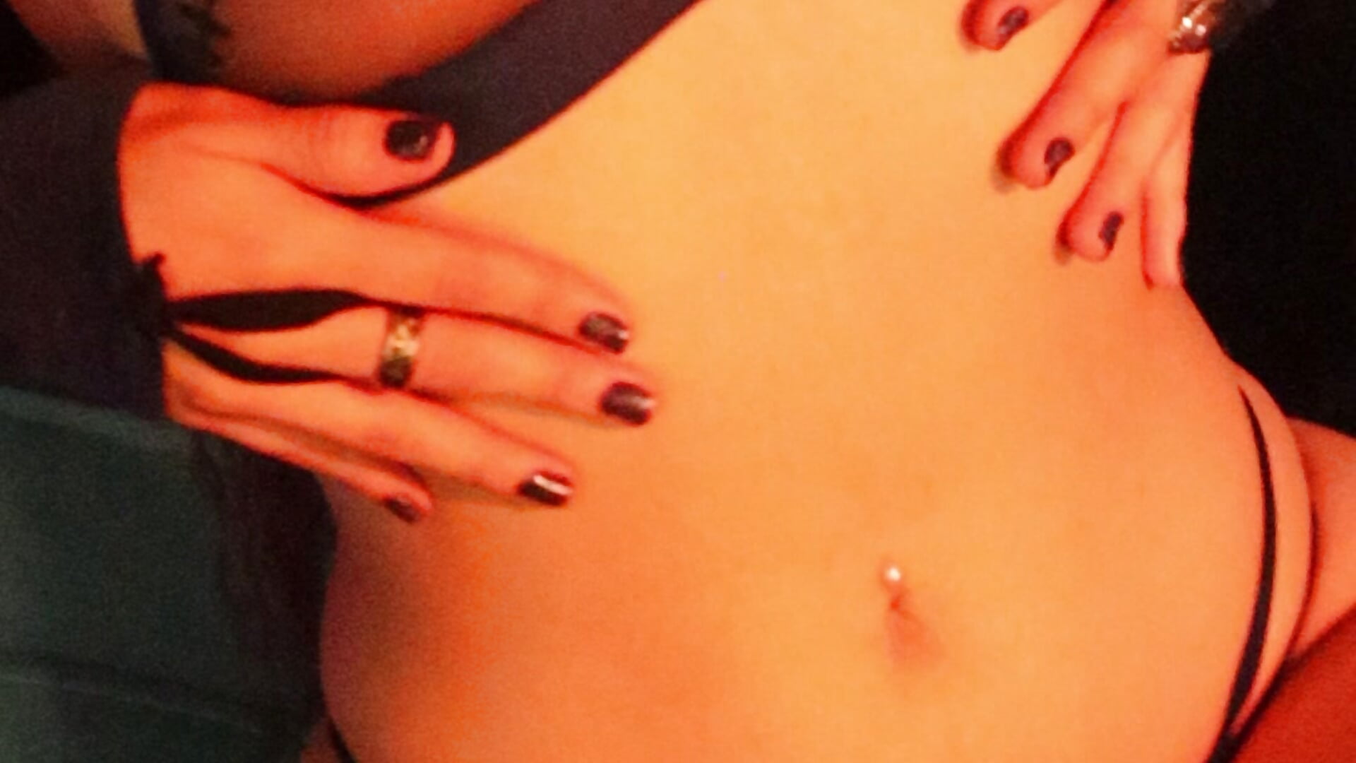 What do u think? - video by Scarlet_Monroee cam model