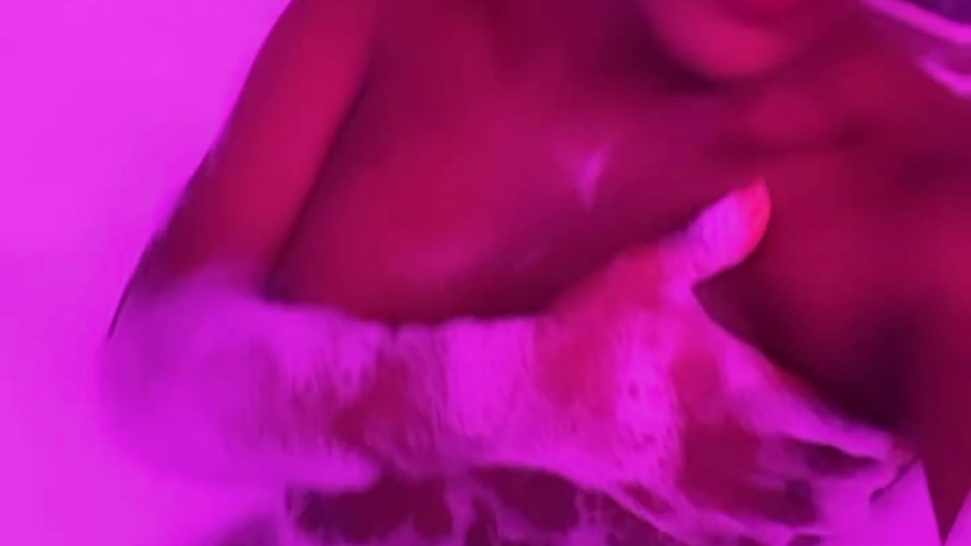 ❤️❤️❤️🥵 - video oleh model kamera LicyEvans1