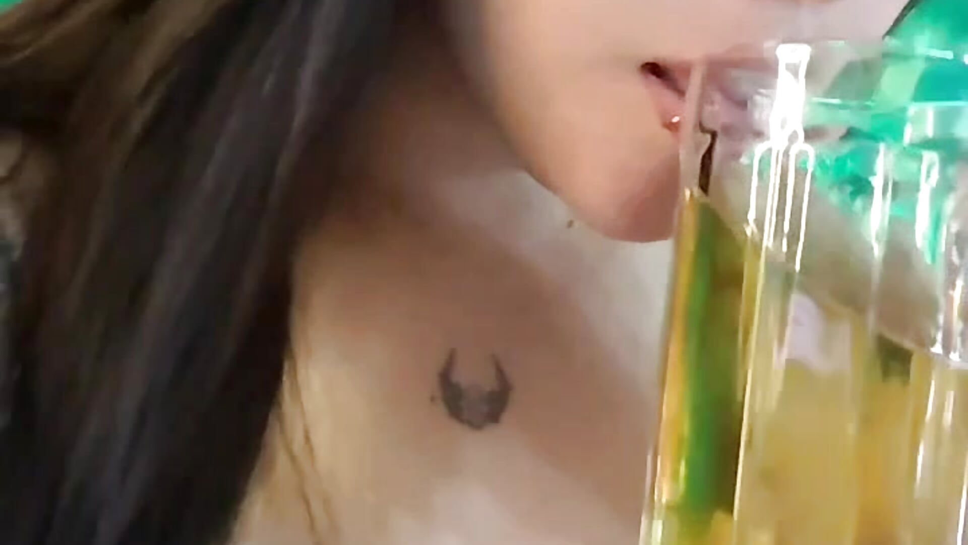 Lucky day for you– sarawolff kameramodell videója