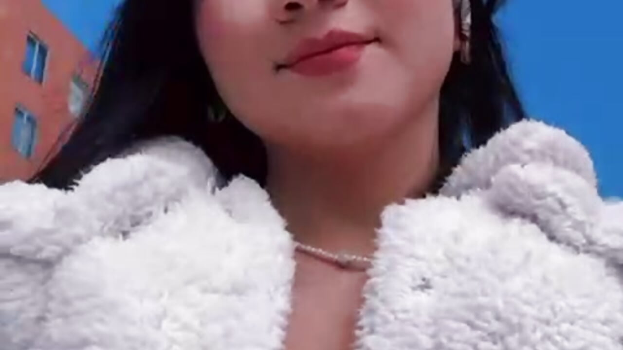 im pretty lol - video by sofi_sweet_7 cam model