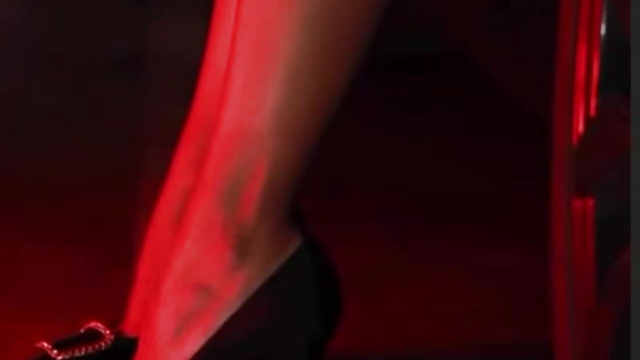 MY HEELS. 🌹 - video by Mistressespectradom cam model