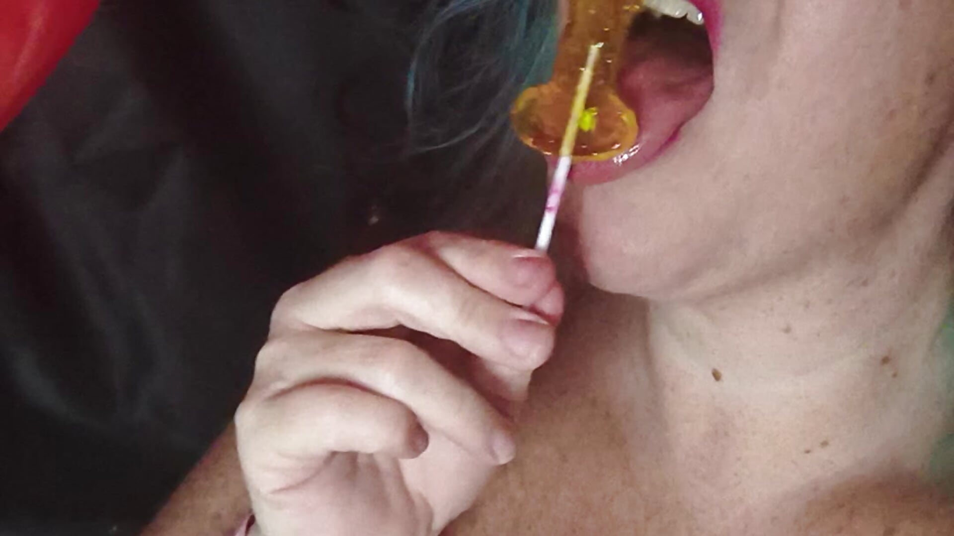 1000005494.mp4 - วิดีโอโดย Courdles โมเดลแคม