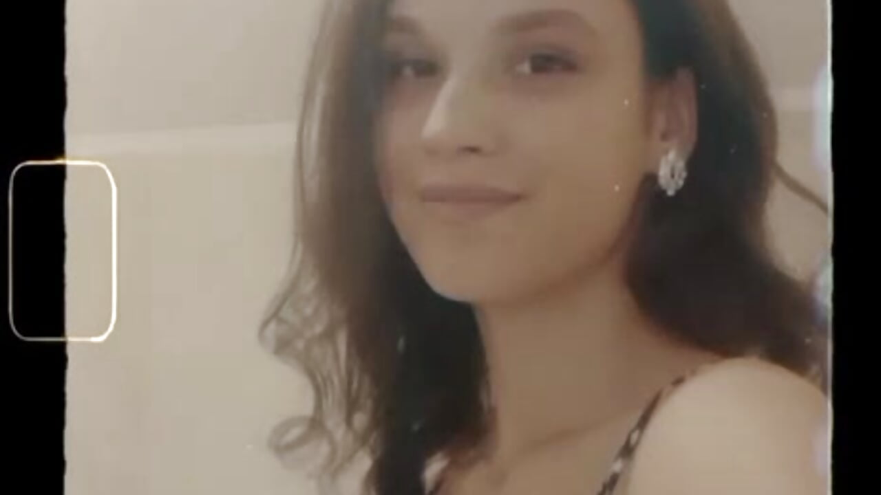 hi – video modela na kameri Cleo054