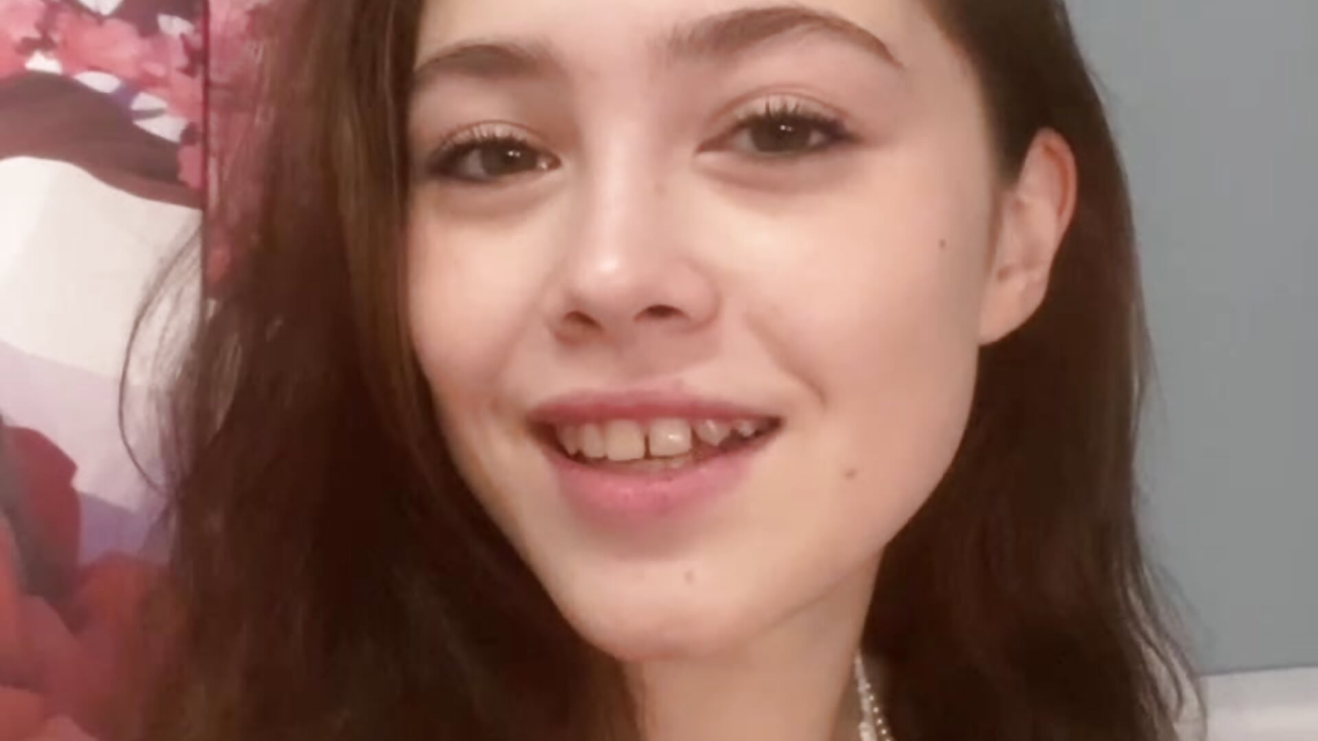 Get to know me better 🤗 - video by KissieKat cam model