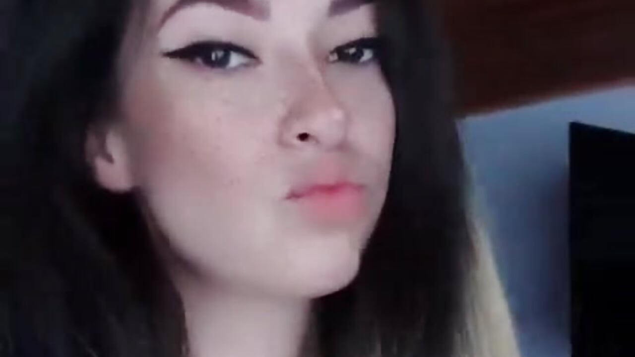 😘 - video by alisson_972804 cam model