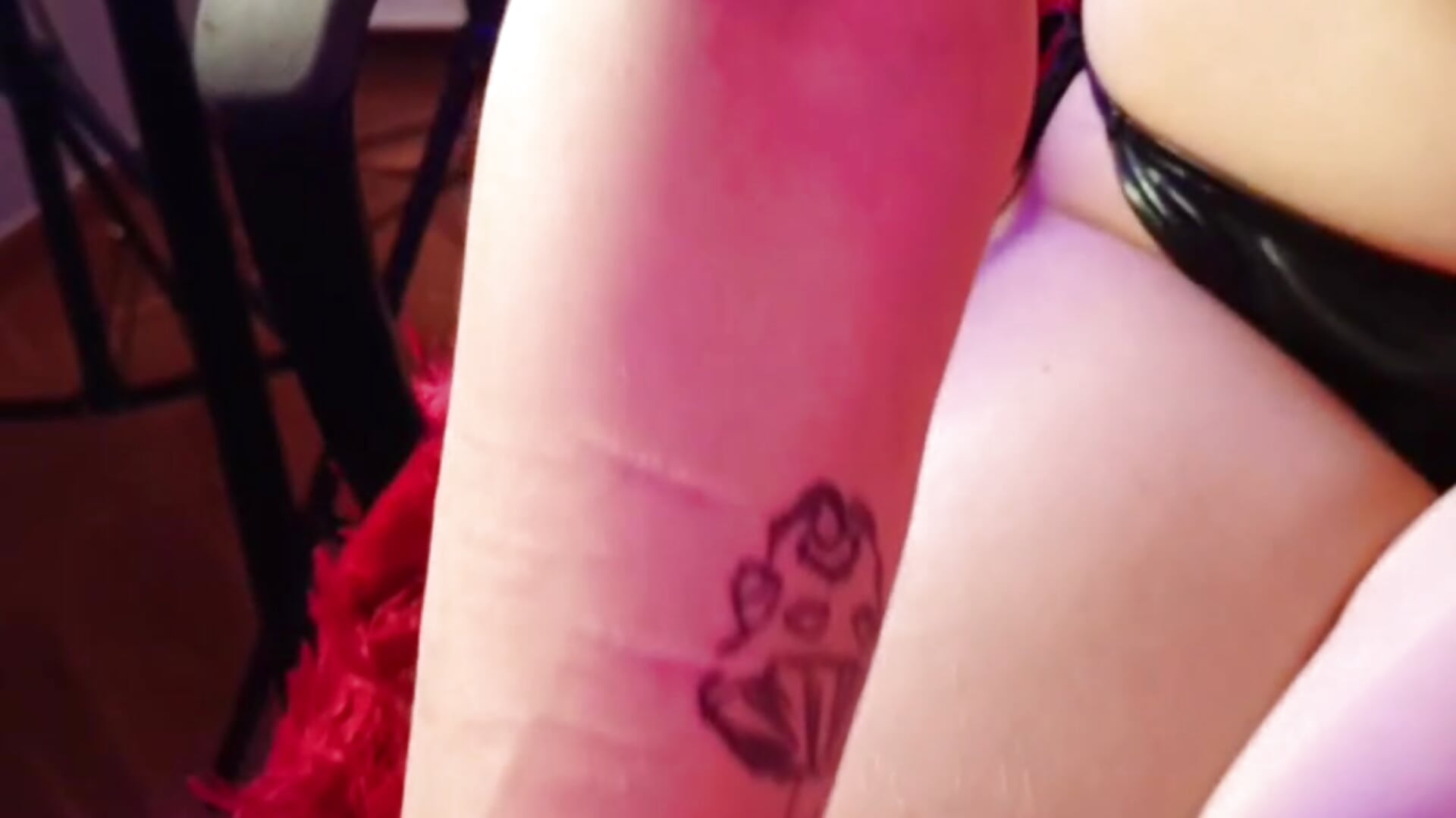 My tattoos🧡💙 - فيديو من sweet_posya موديل الكام