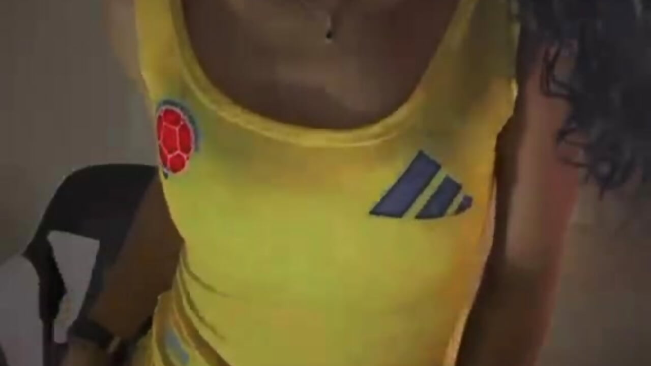 WhatsApp Video 2026-06-16 at 5,44,10 PM (1) - βίντεο μοντέλου princequinn_