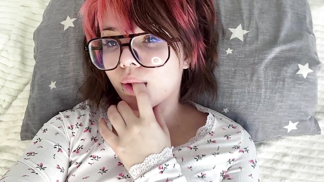 some nice content for you - video by VerniceEngelking cam model