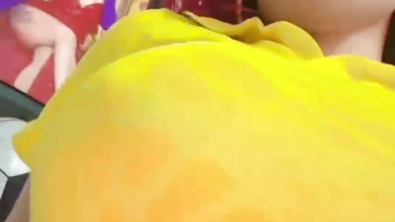 Ready to experience the World Cup with you - video by Yashira_hoot cam model