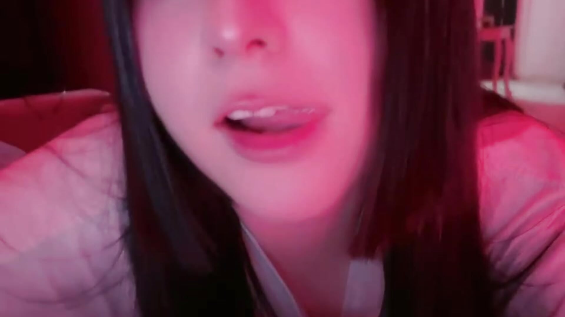 I LOVE THIS SONG - video by Natsuki_69 cam model