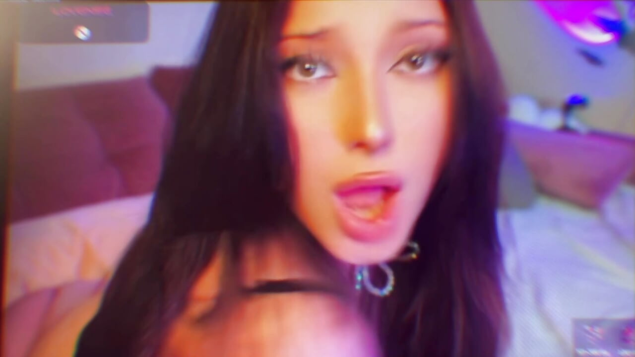 Do you think... - video by Lucy_louras cam model