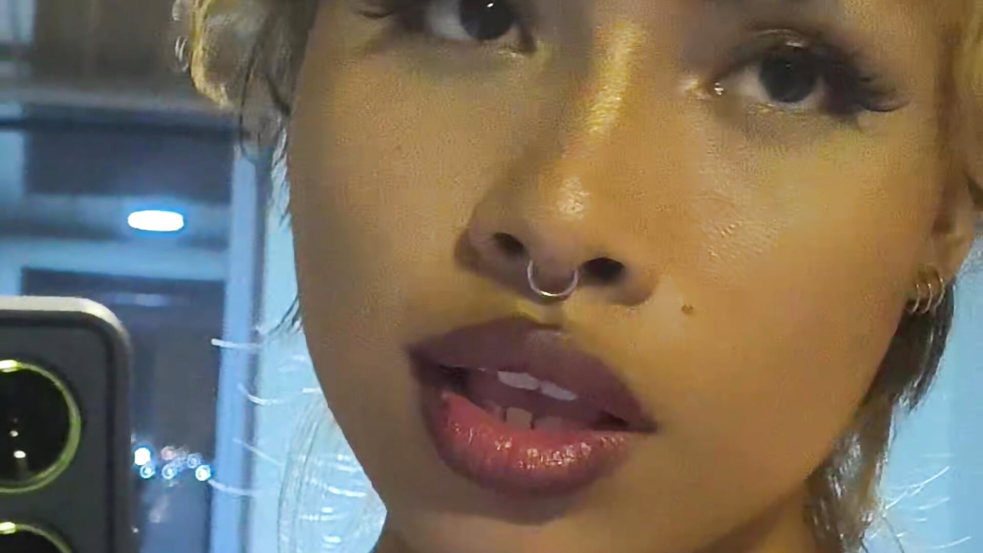 A different style - video van Hairyparadise cam-model