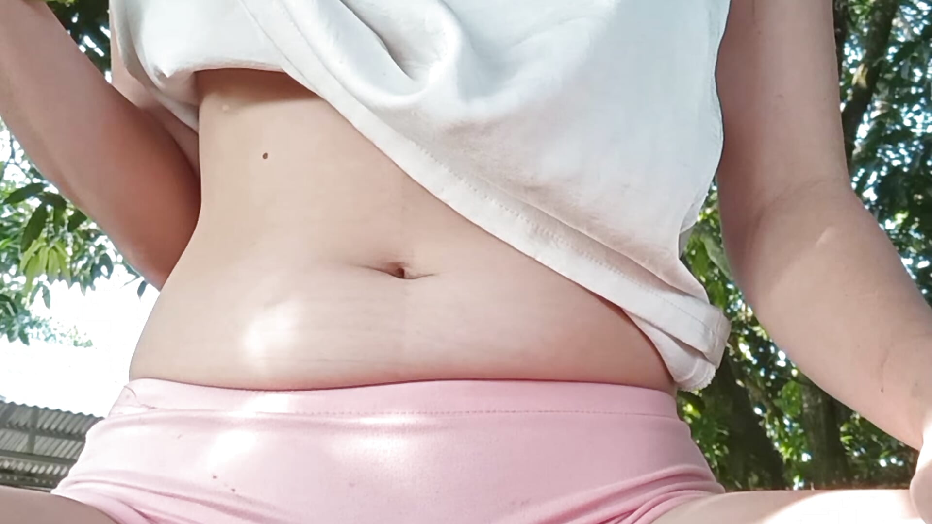 Prt2 💦🍃Swing after Watering around the Mango trees 🌿🍃 - vídeo de la modelo de cam urnaughty_creamypie