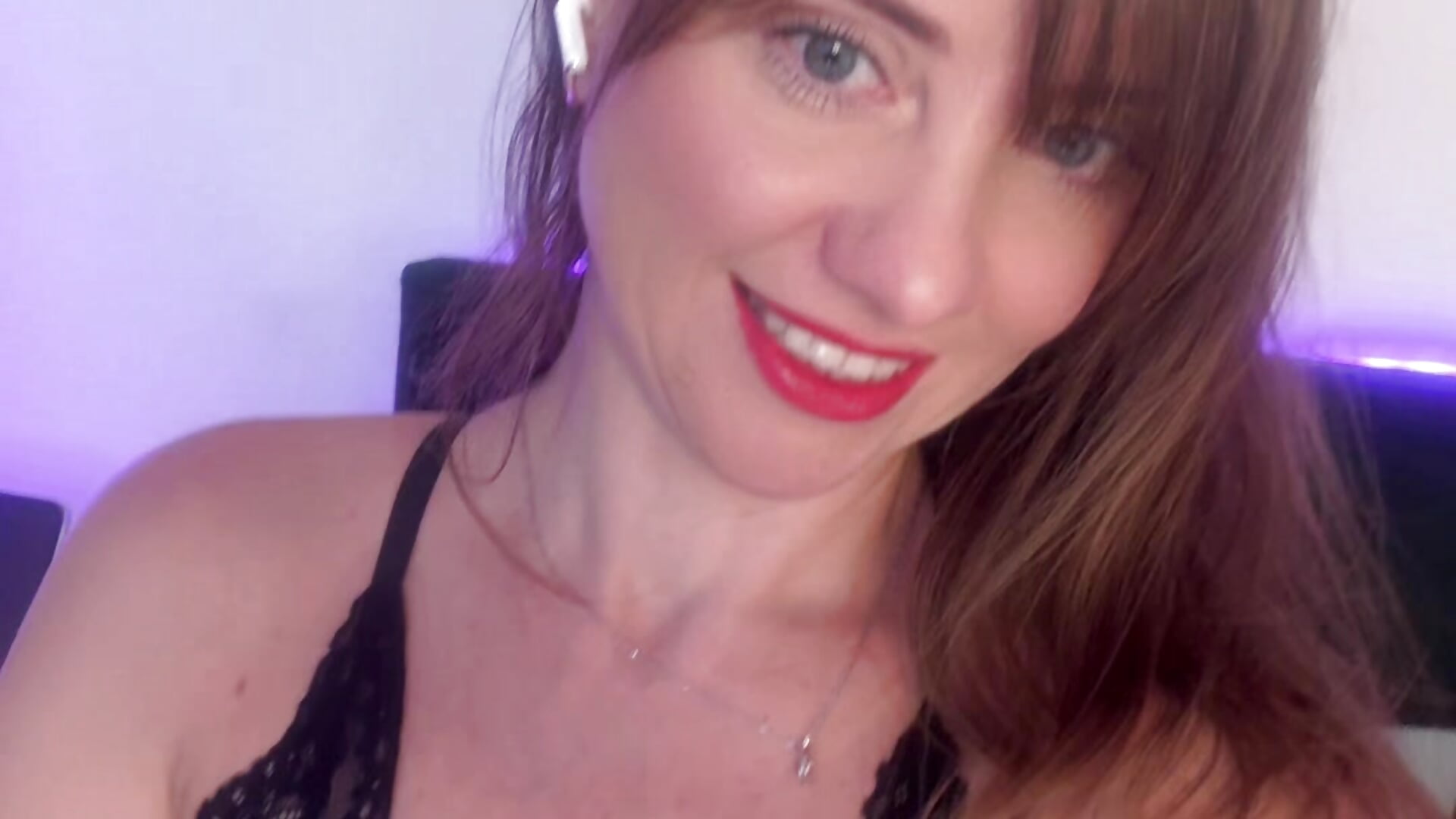 teasing from my stream - video by Sammy_Peekss cam model