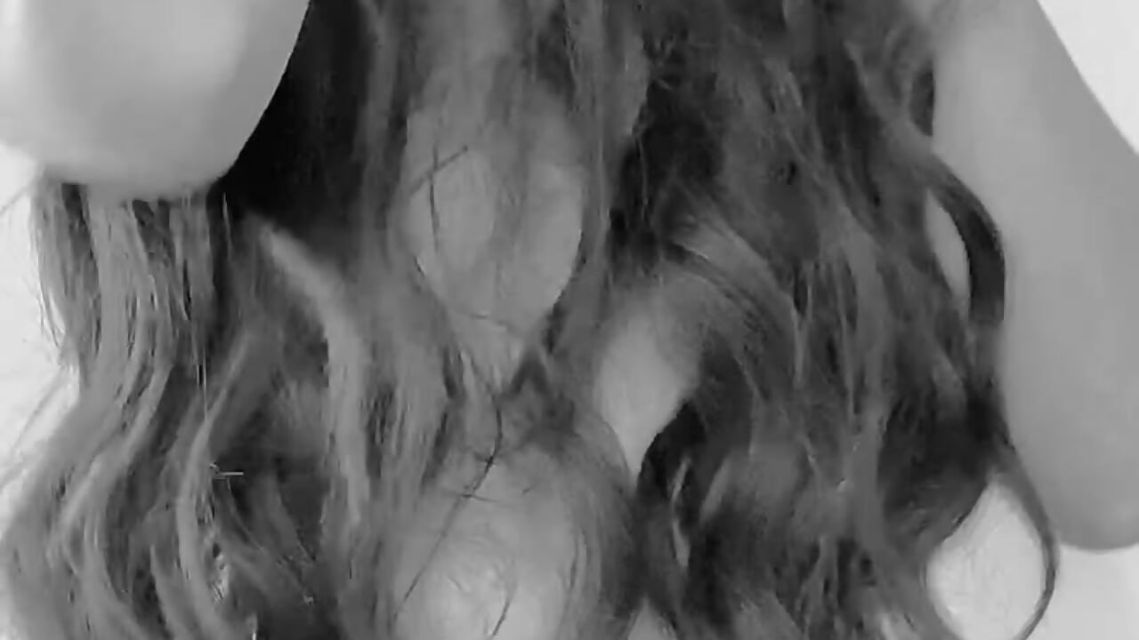 trim,F1A764A1-26EF-46A2-8D78-F5B7A883BDB9 - video av anonisienna cam-modell