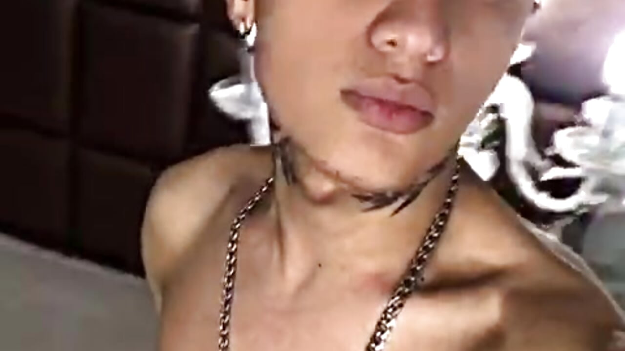 sexyangel - vidéo du modèle de showcams SkinnyZetth