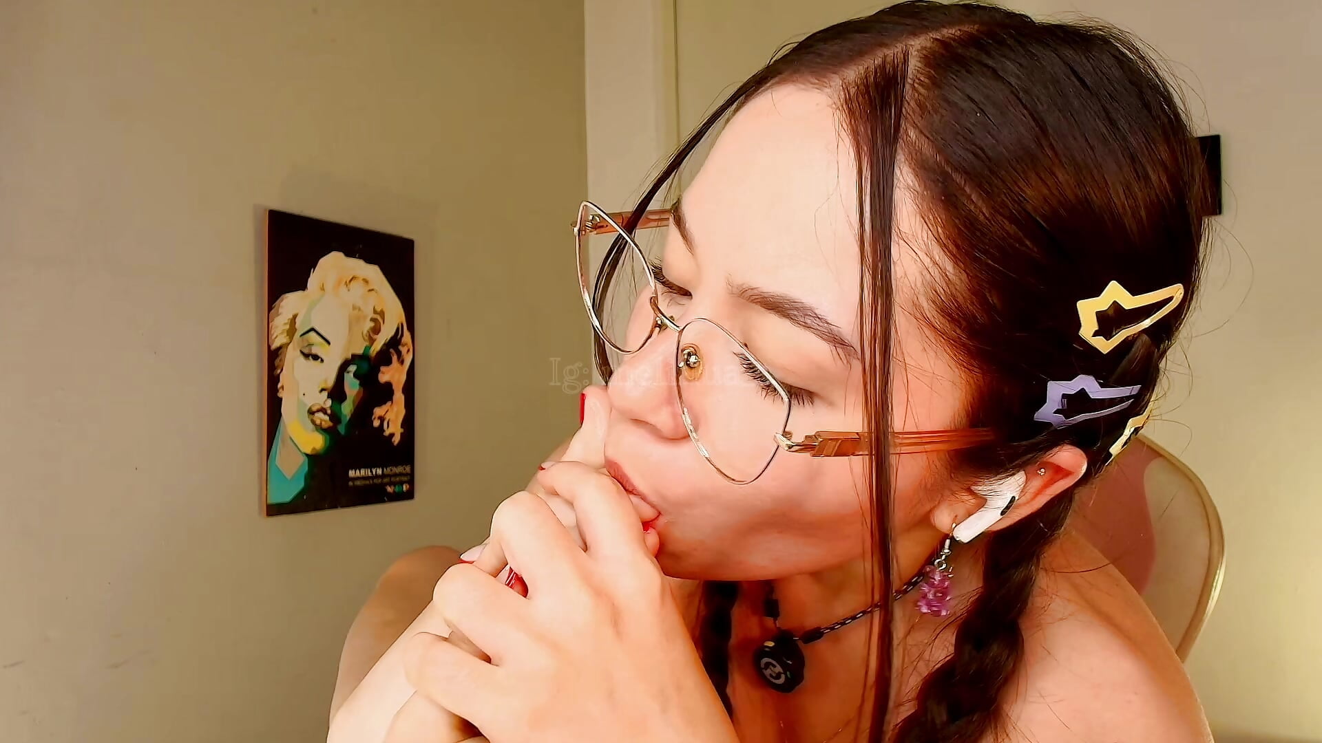 ⋆⊱༻ Sucking my own toes ༺⊰⋆