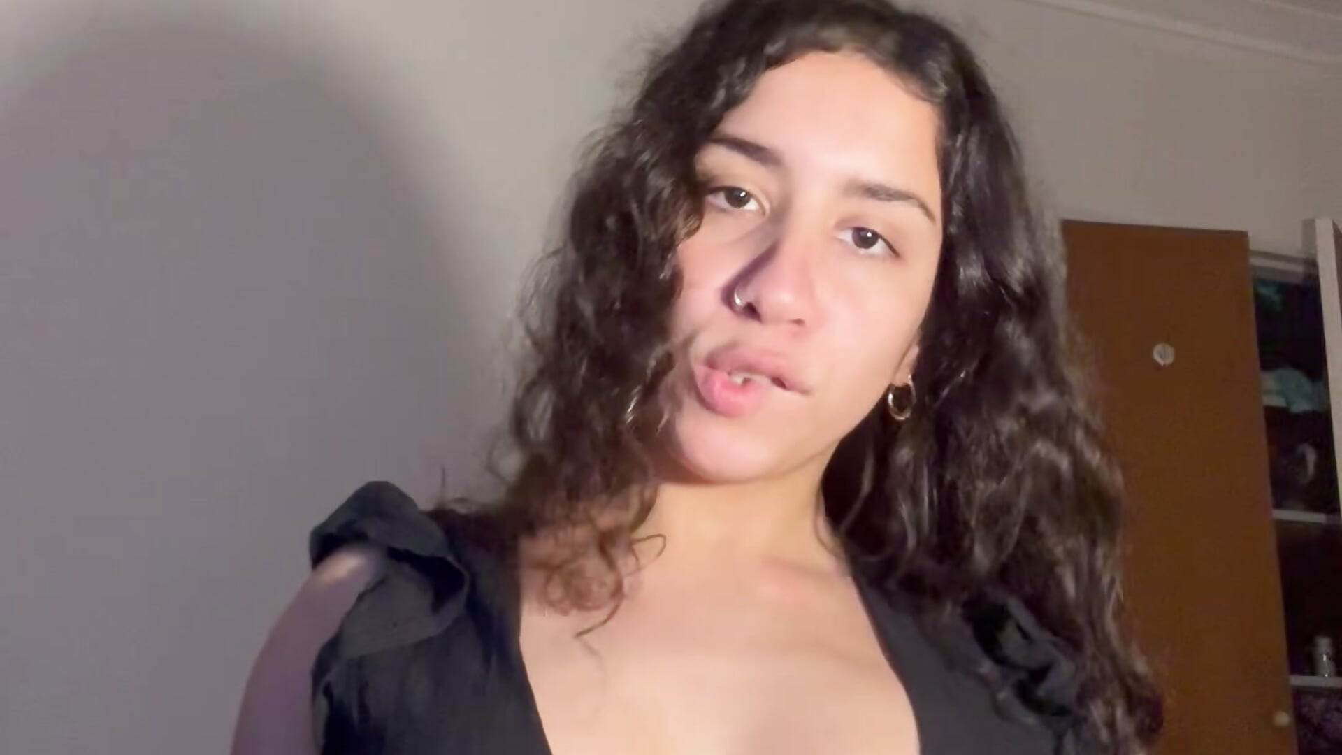 MASTURBACIÓN + TITS OUT
