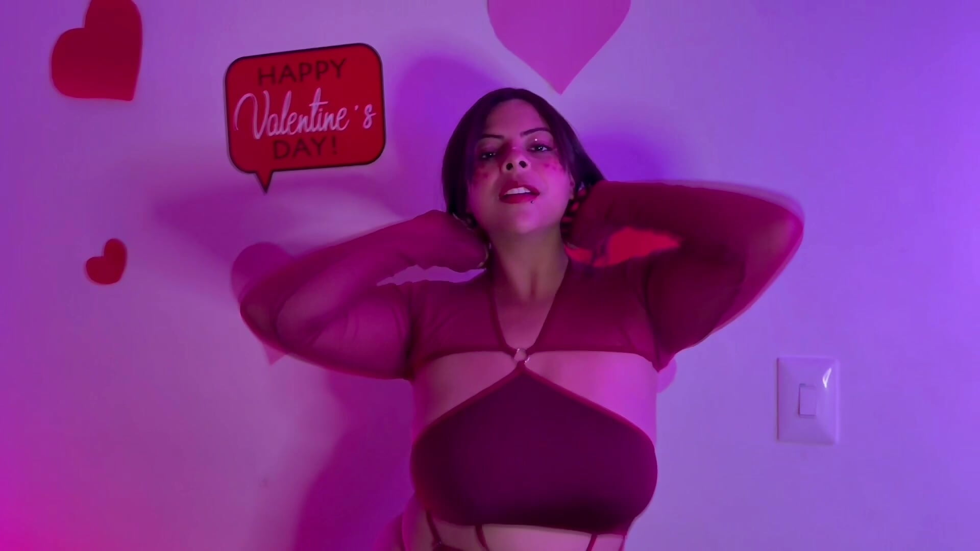Be my valentine - video av MiaCollinssx cam-modell