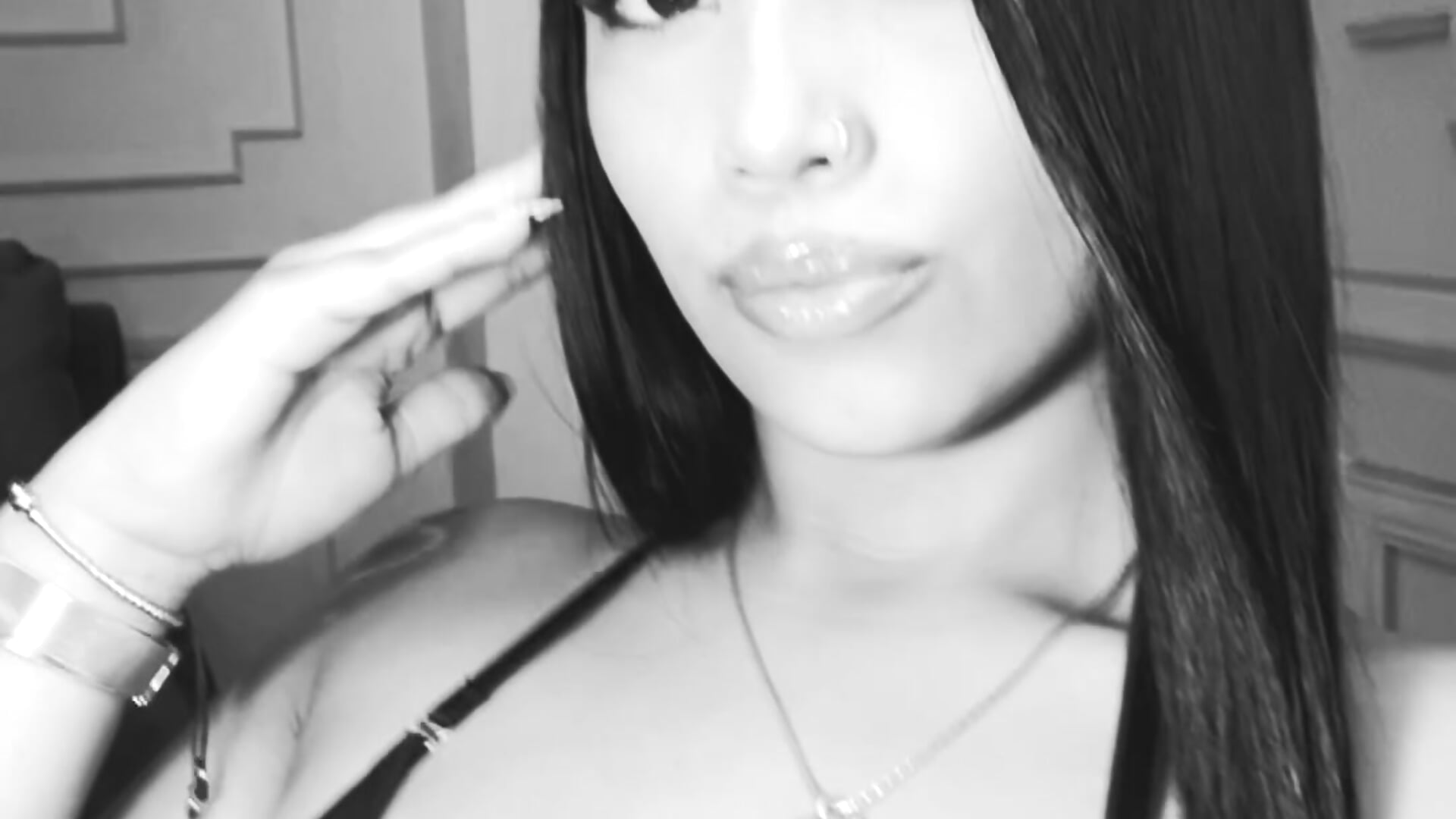 ♥ - video by LeahNovac cam model