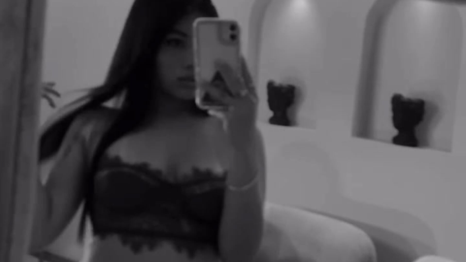 🖤 - video by LeahNovac cam model