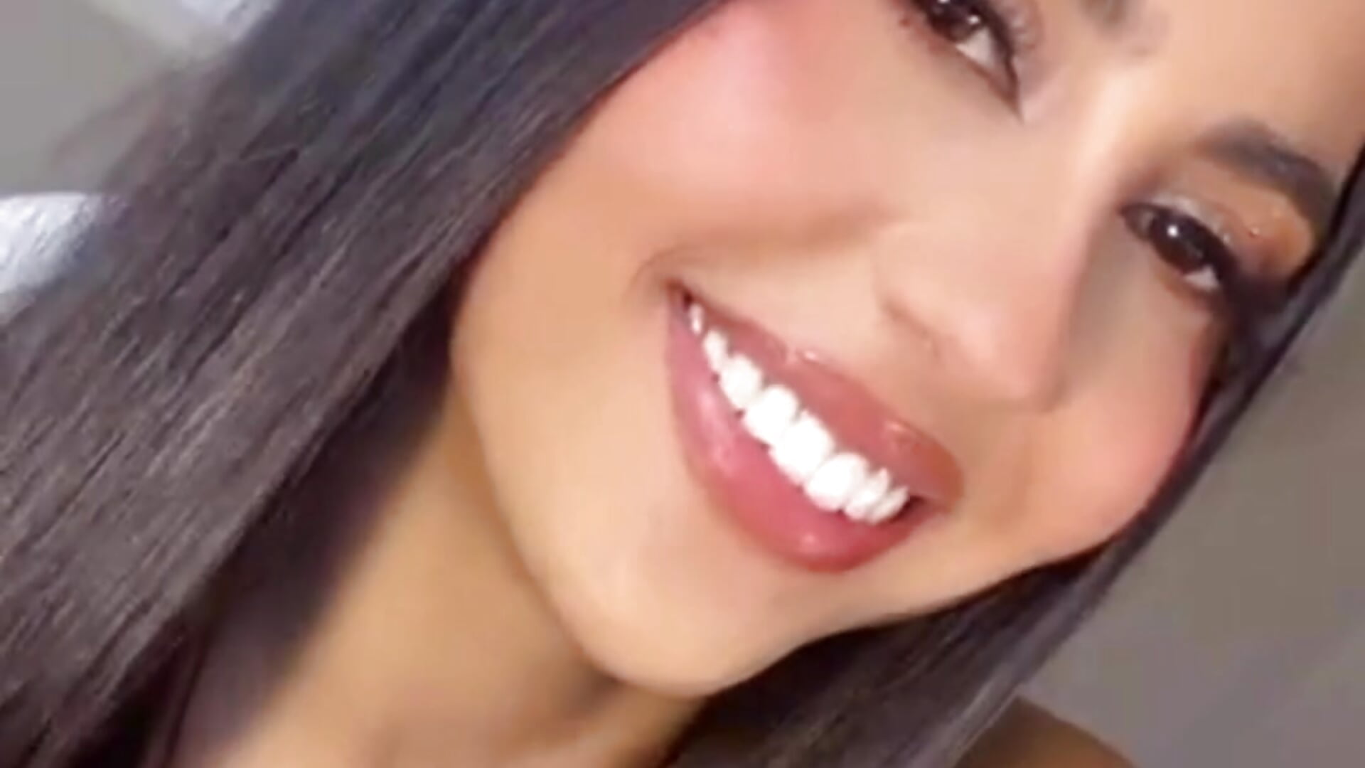 Do you like my lips ? ♥ - video di BonnyRose modella di cam