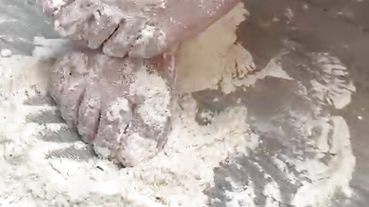 Oops! Feet covered in flour, shall we play with them a little? - video by _miss_mia cam model