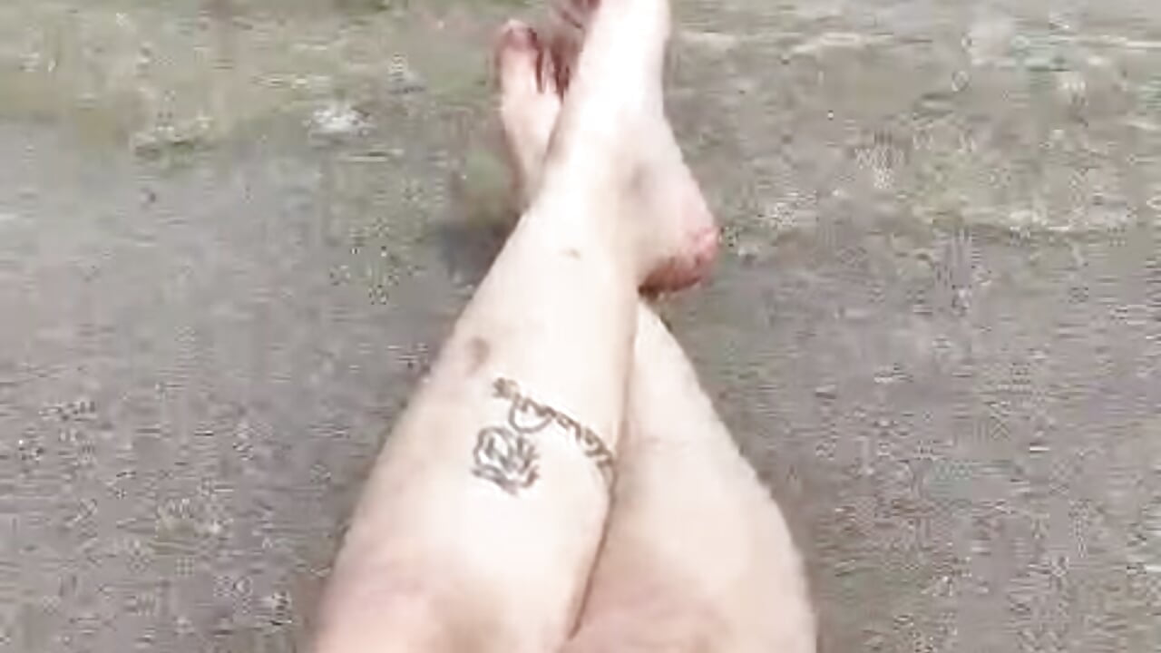 Sexy legs 😋 - video van LanaFerrer cam-model