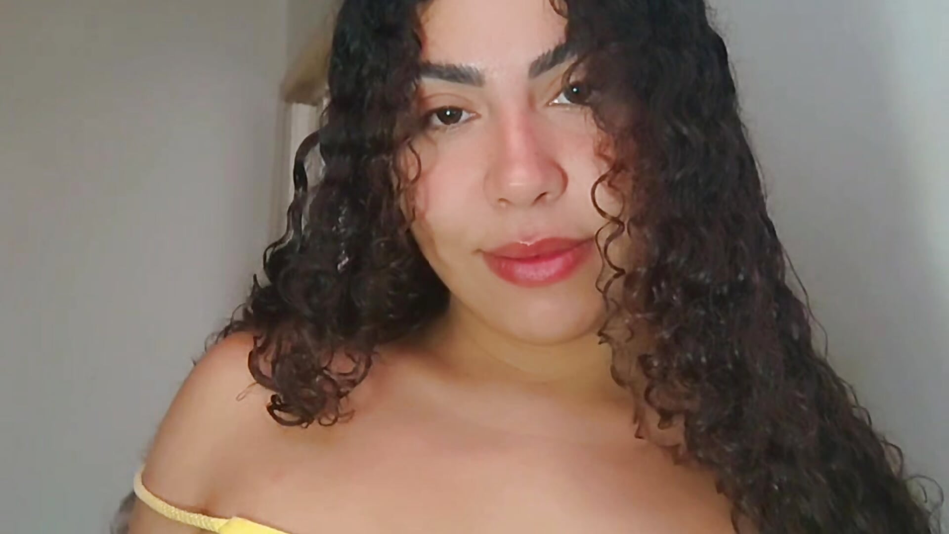 Acabei me mostrando☀️ – видео вебкам-модели A_maddy