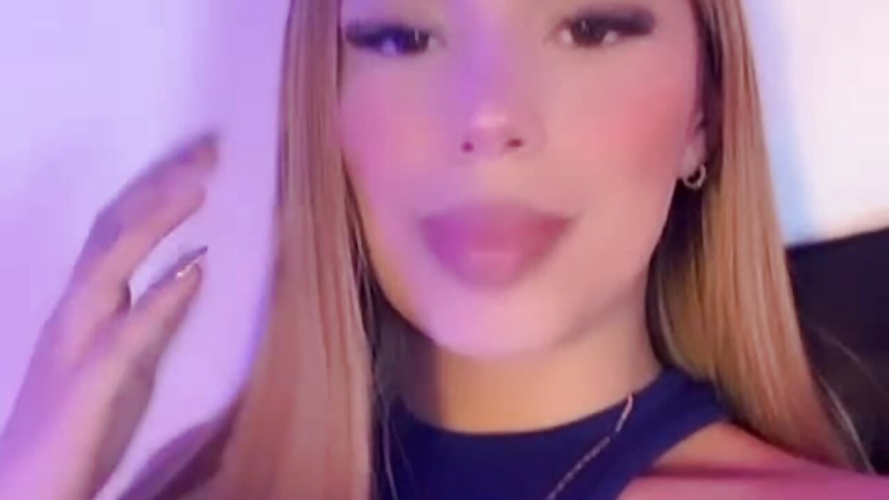 love u ❤－カメラキャストのnikolevoshkie_の動画