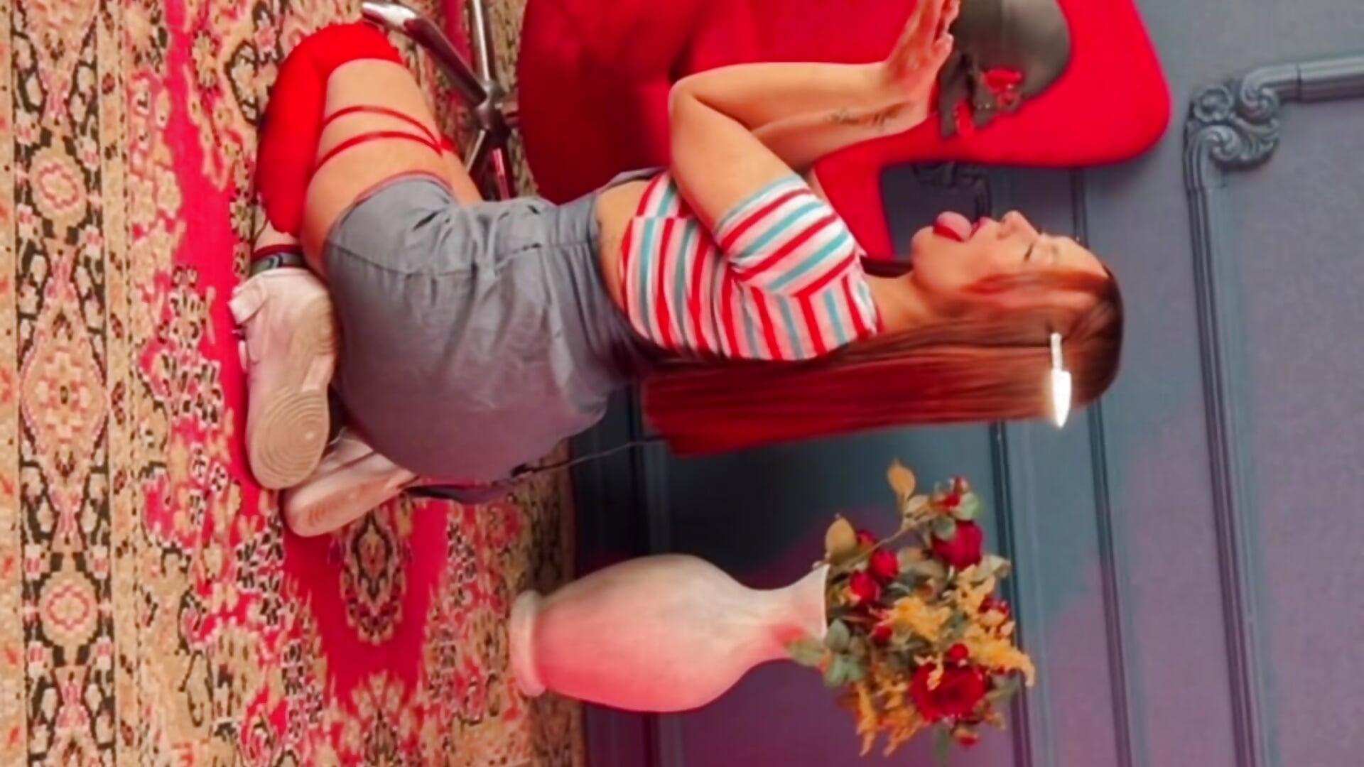 Behind the scenes 📸 - video oleh model kamera nikolevoshkie_