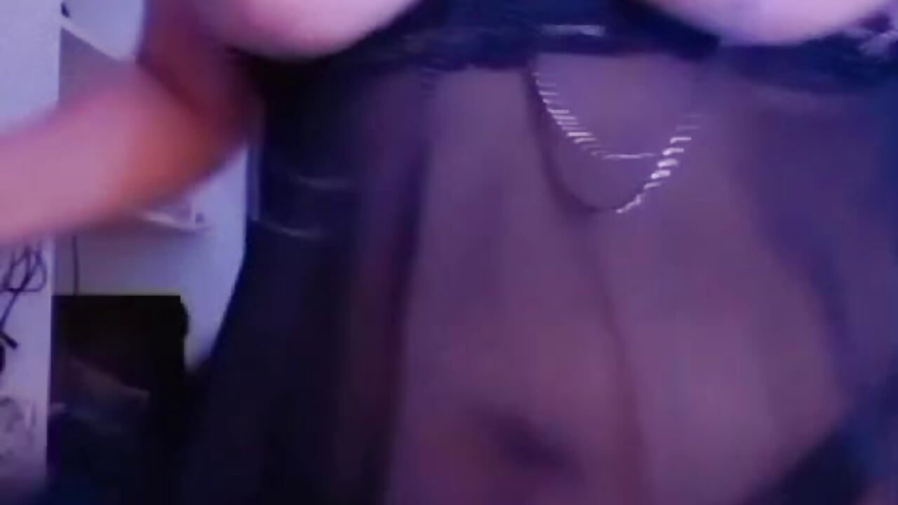 Dança 💃 - video av AuroraChest cam model