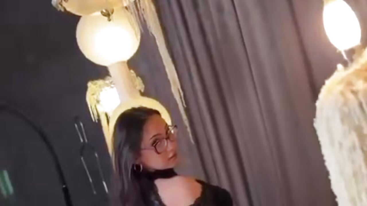 🎃👻 – video od webkamerové modelky EvaSarazardje