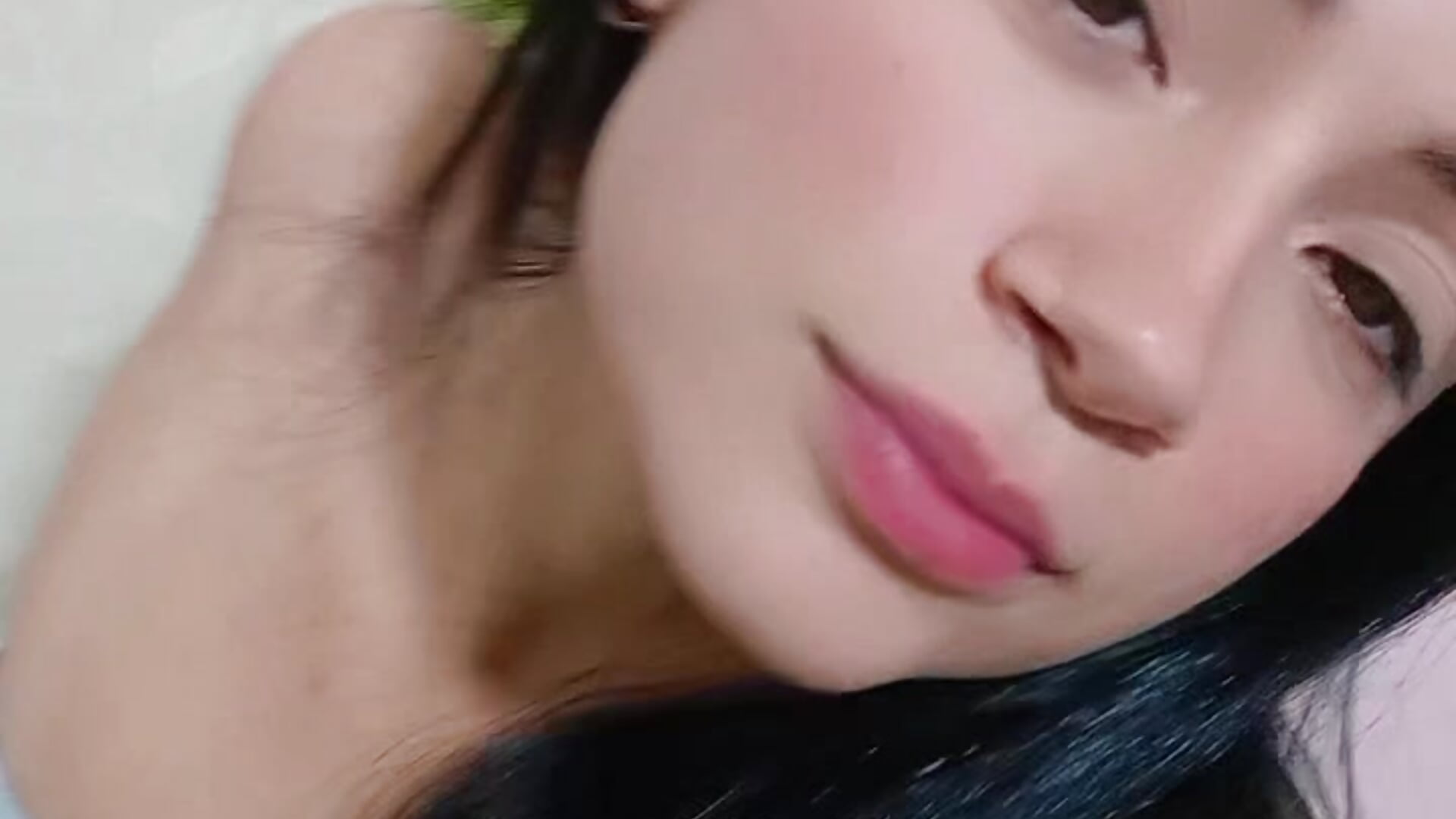 Happy Start of the Week - video oleh Marian_Zeller kamera model