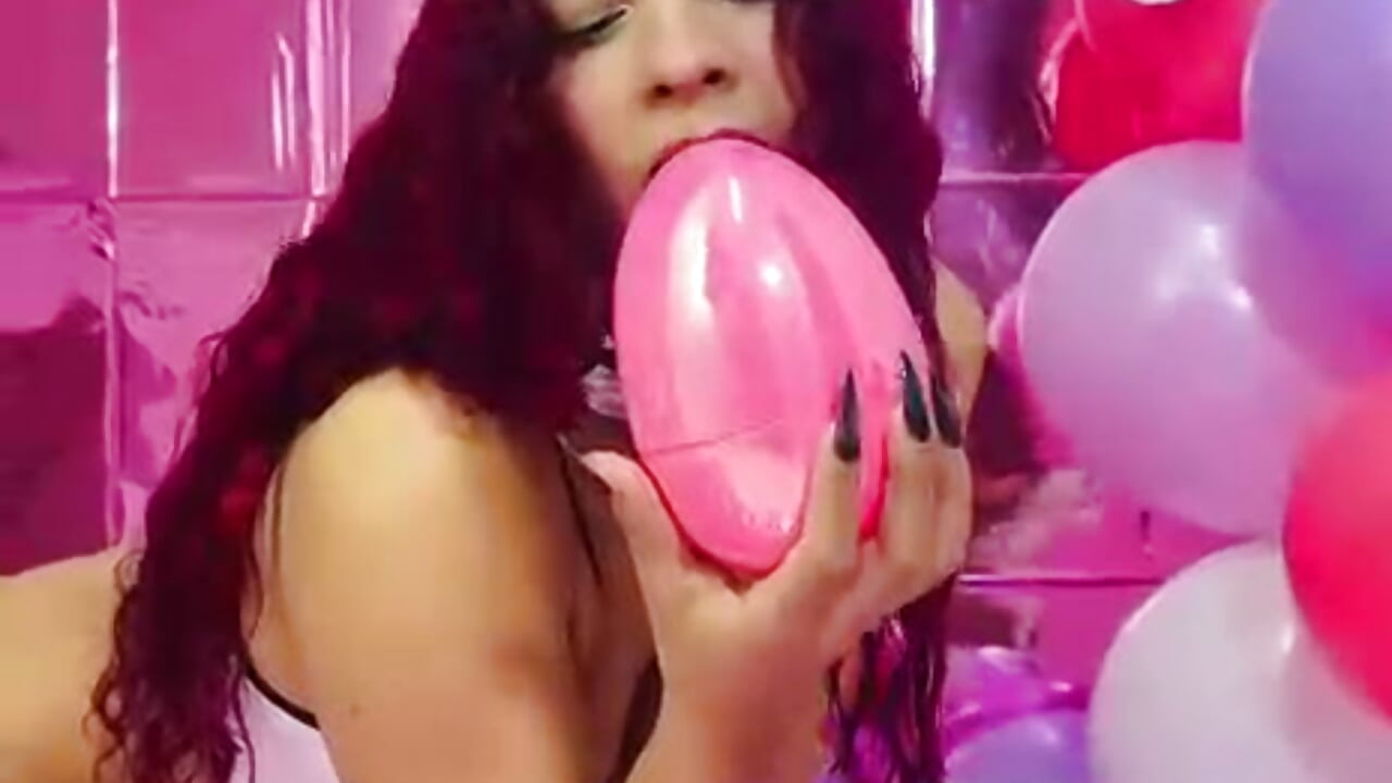 profile-intro-video-1775259082 - vidéo du modèle de showcams Alisha_Evans_Rs