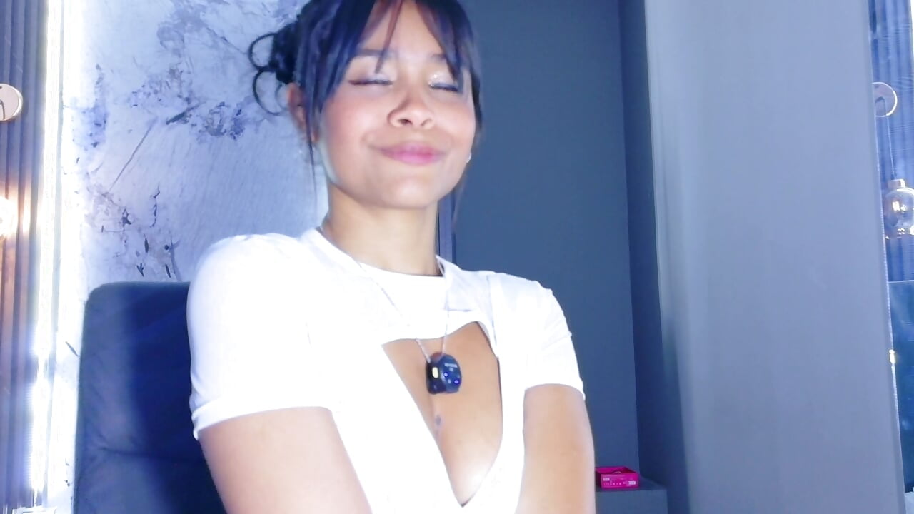 Your princess welcomes you. – video af Kristall_06 cam-model