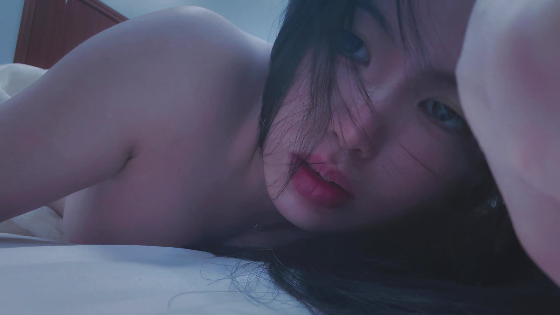 手机素颜自拍照 - video by xiaoxun520 cam model