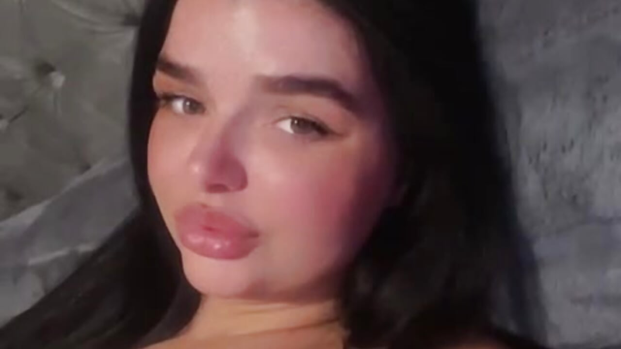 xoxo - video by PrettyPaigeBabe cam model