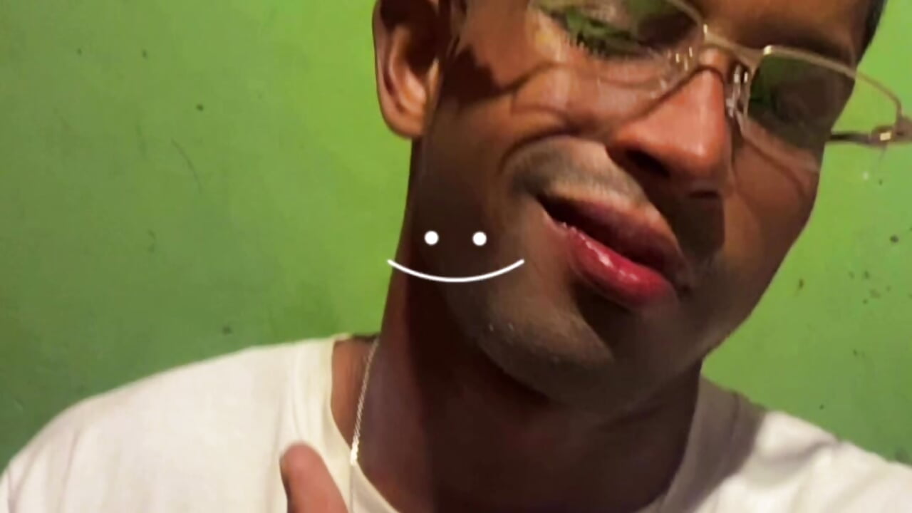 profile-intro-video-1755570330 - วิดีโอโดย kaah55 โมเดลแคม