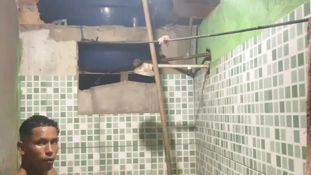 [18 Aug 23:11] Public Show - video by kaah55 cam model