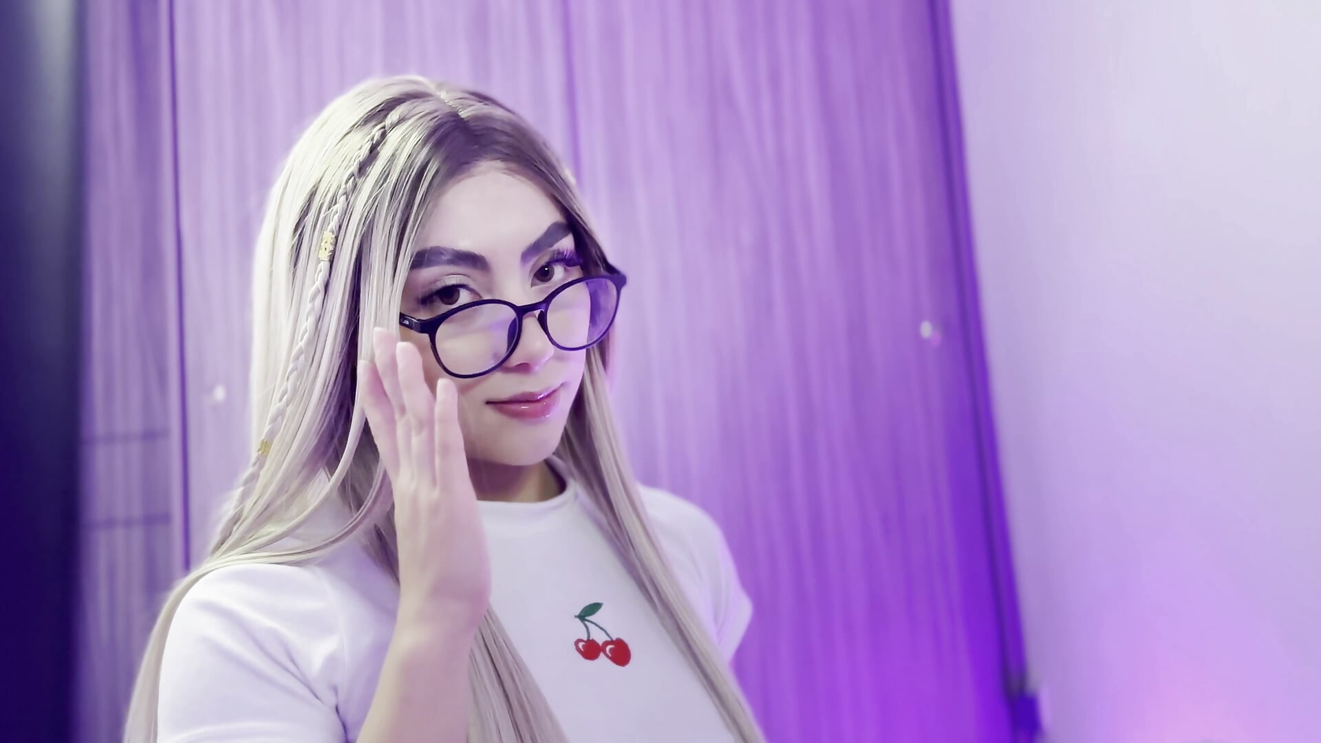 Hi 💗🌸 - video by Tessa__Winslow cam model