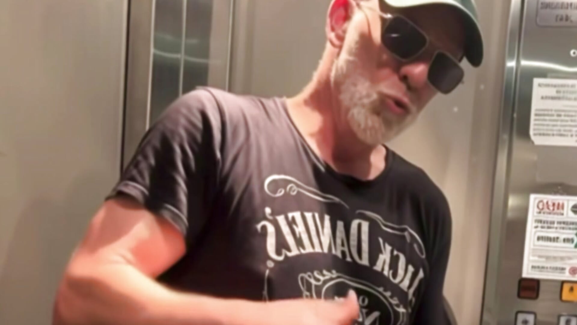 PierRiminiX kamerás modell  9583. kiemelt videója