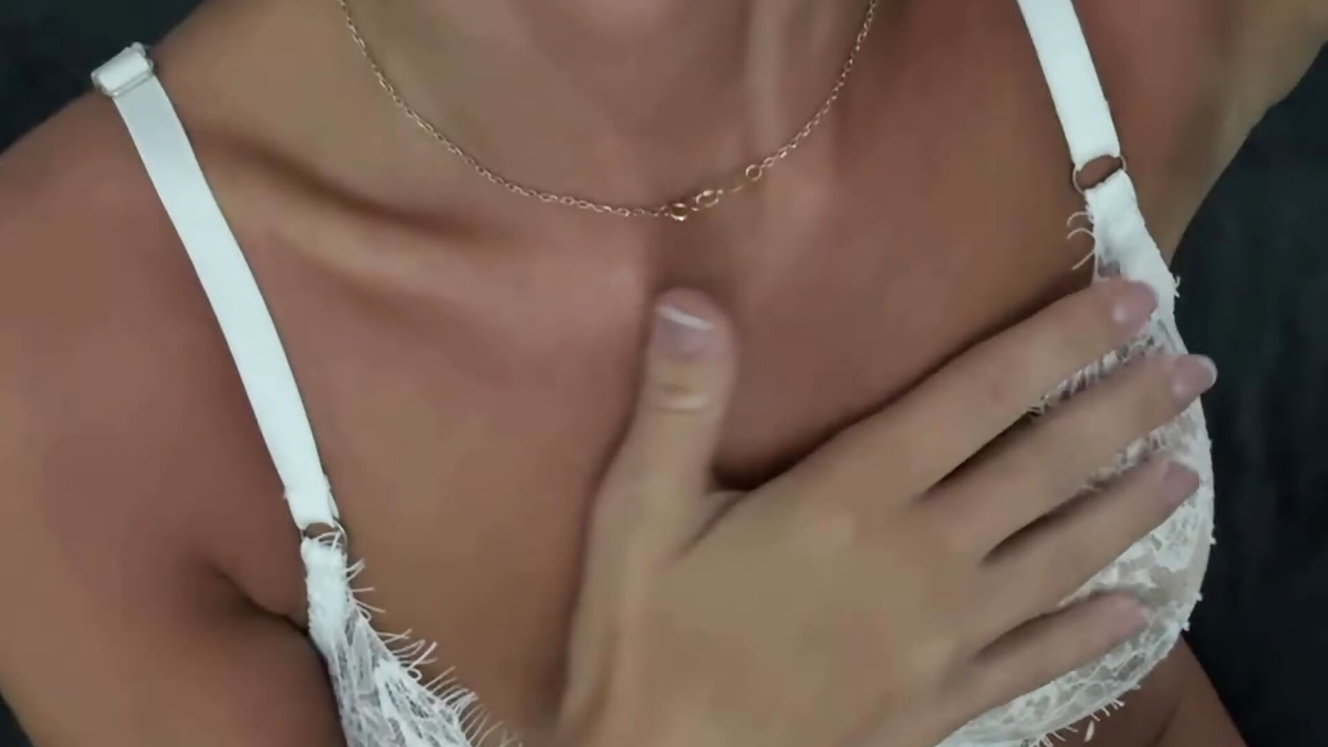 Tour of my body - video van KellySmitS cam-model