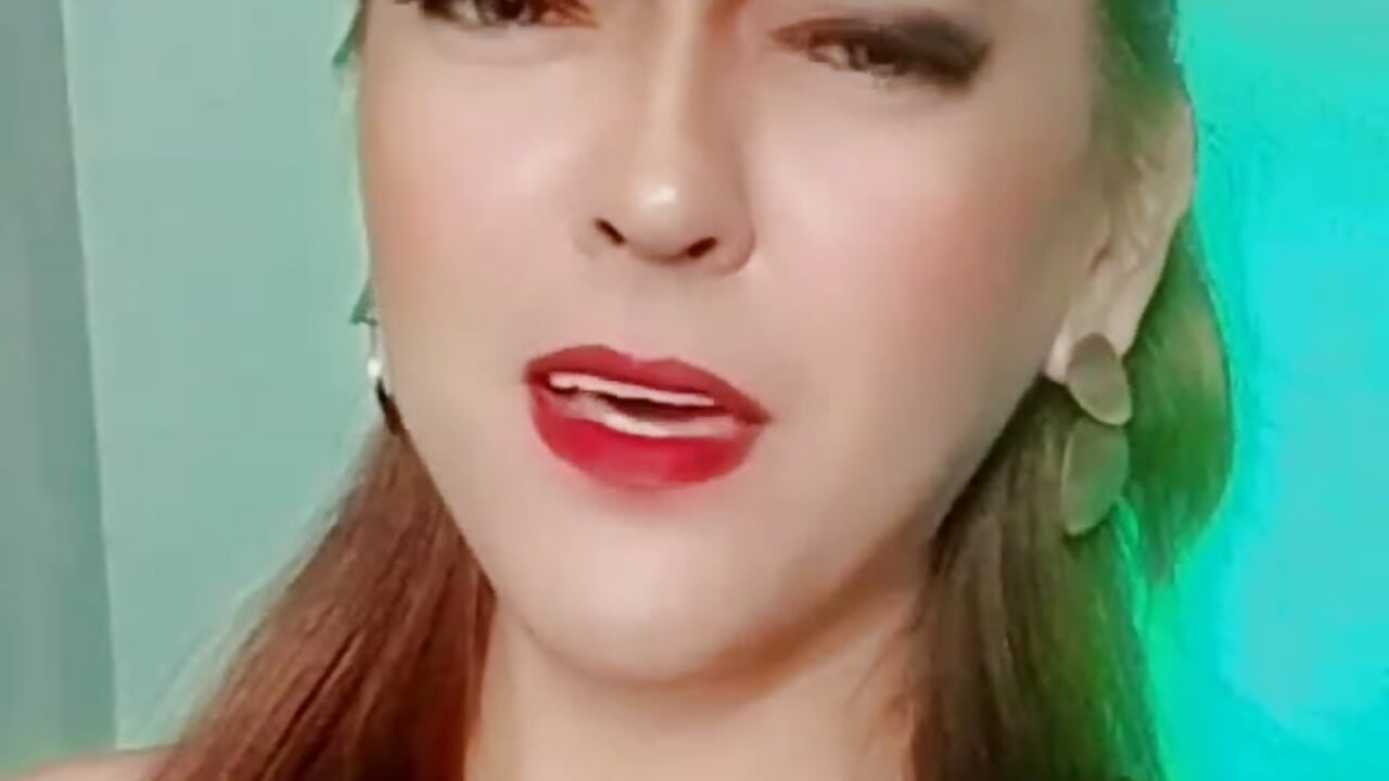 YourQueen - video by QueenCasandra cam model