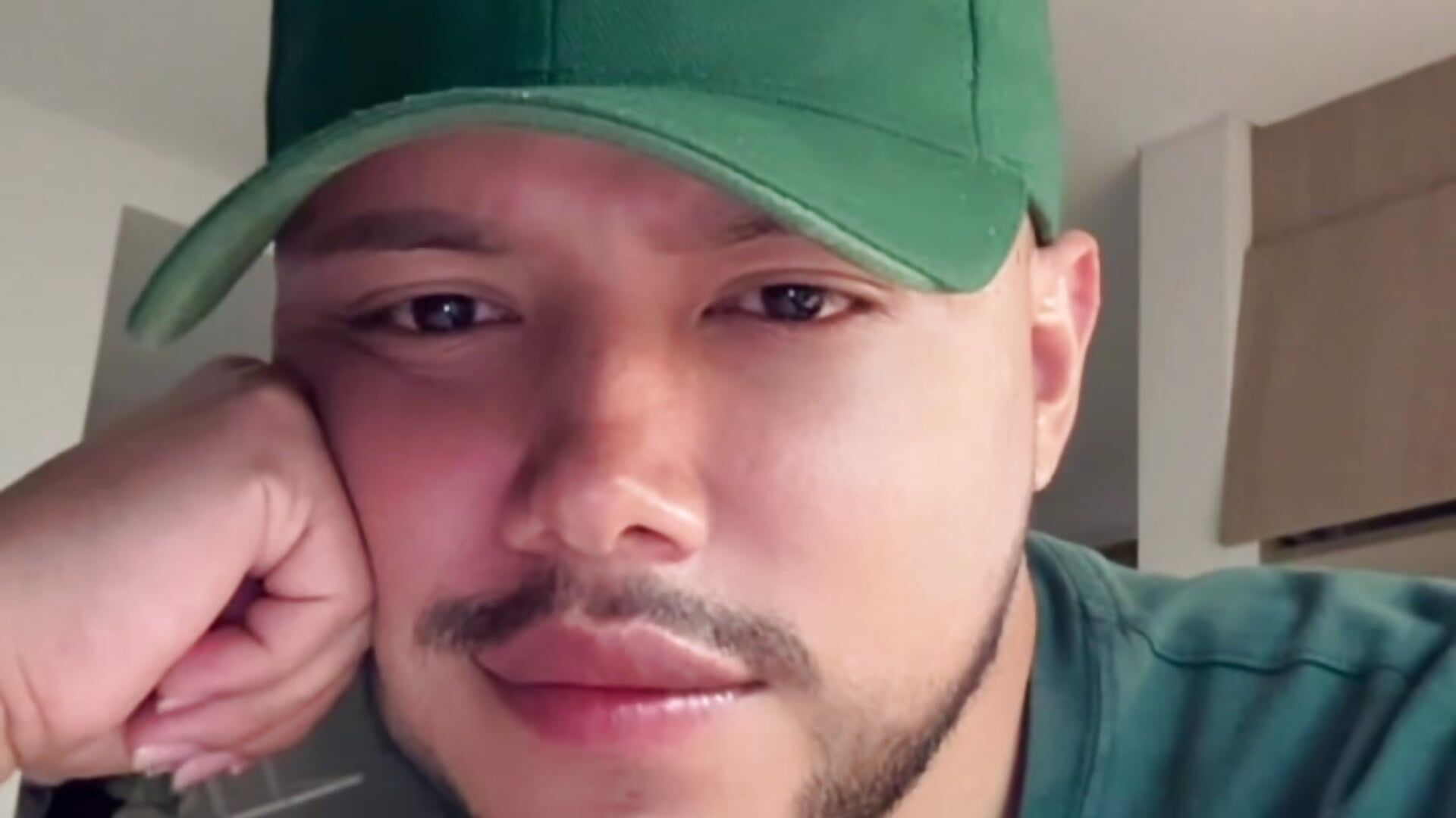 Face 💚 – video af Dimitri_colins