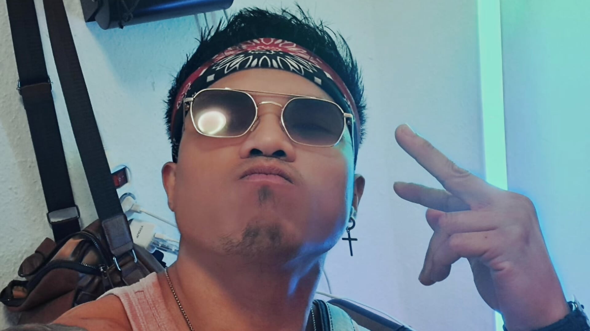 Naughty boy is on 🔥 - video by sessiontoyboy cam model