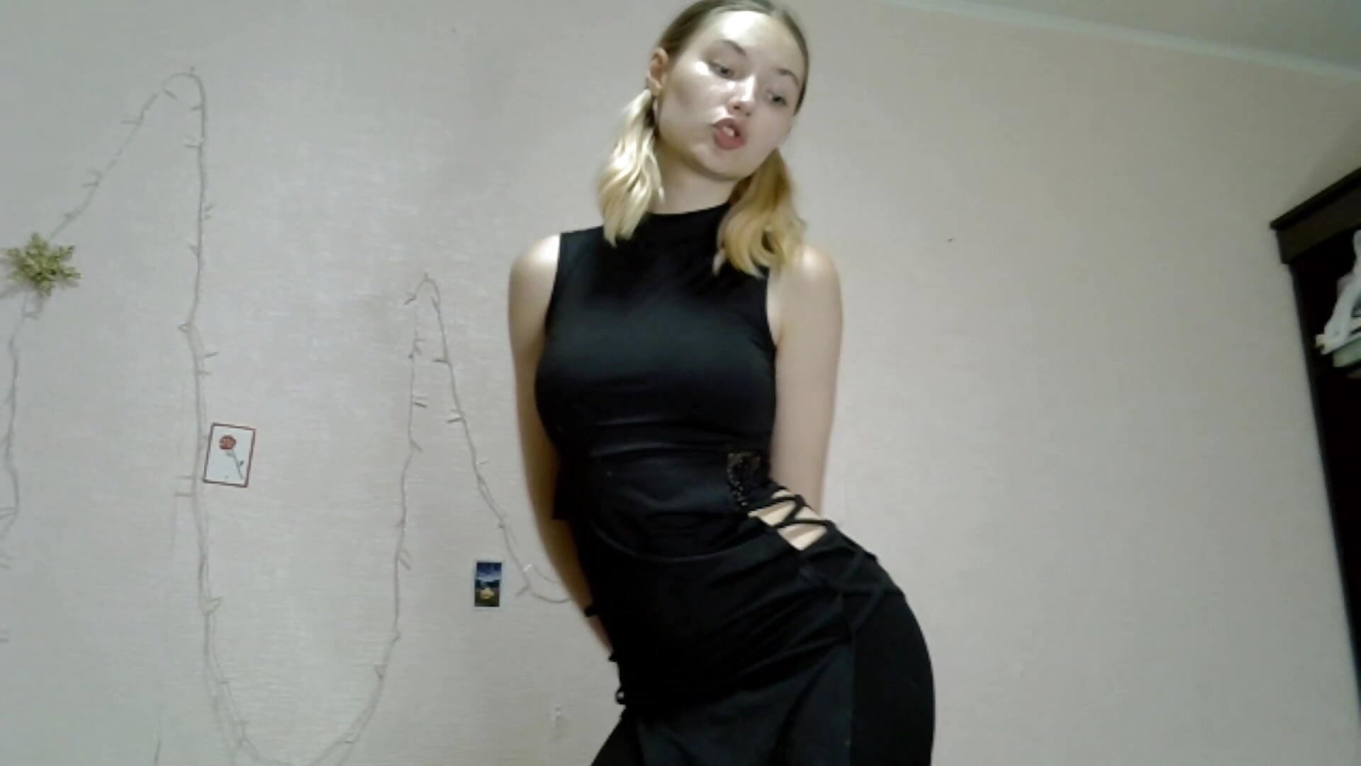 My dance <3 - video by _kikiclark__ cam model